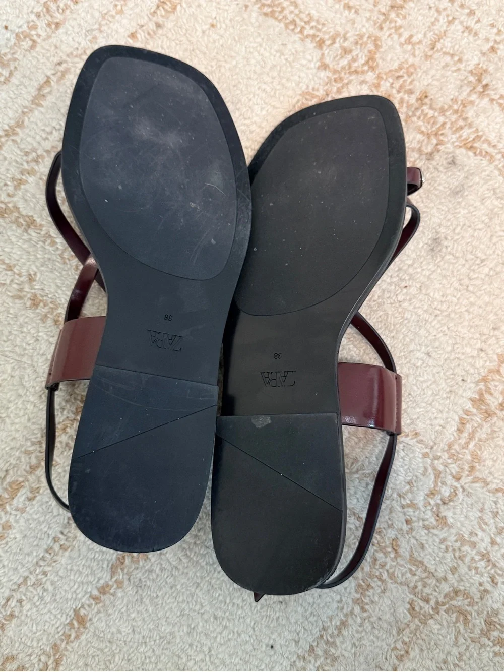 ZARA Burgundy Toe-Ring Strappy Sandals with Silver Accent - Picture 4 of 9